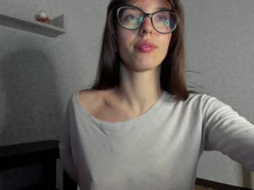 girl
        your_little_flexible_girl cam image #71734