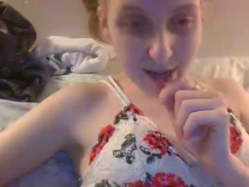 girl
        kittenkat6969 cam image #71151