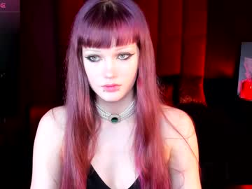 girl
        fortunamistress cam image #204519