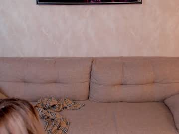 girl
        annislive cam image #150085