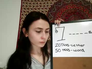 girl
        zoepleasing cam image #240566