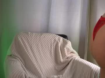 girl
        milaniapuff cam image #194658