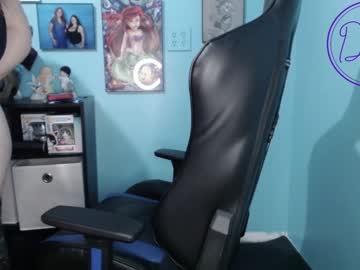 girl
        demora_avarice cam image #19256