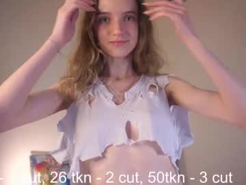 girl
        monaelin cam image #187391