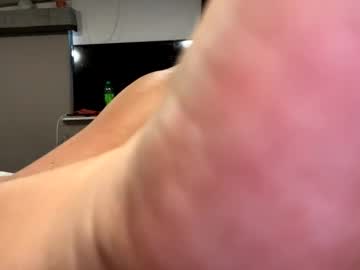 girl
        daisylynn90 cam image #209221