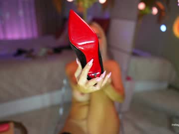 girl
        chloe_ri cam image #174589