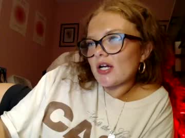 girl
        lolasyren cam image #117828