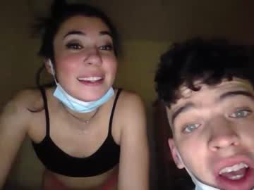 couple
        super_soaker9000 cam image #40311