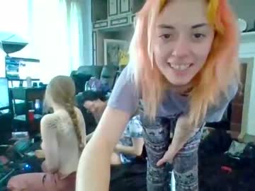 girl
        edgybunny cam image #70554