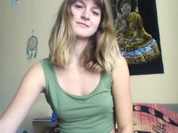 girl
        _minnie_boo_ cam image #10785