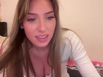 girl
        thebellareid cam image #211478