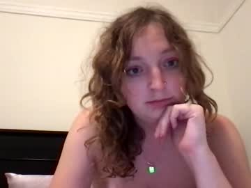 girl
        brattiebabe420 cam image #70416