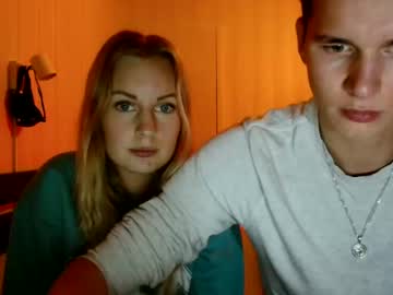 couple
        melanie_rosex cam image #55465