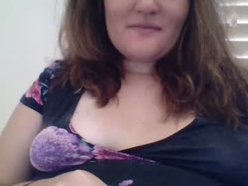 girl
        good_pet cam image #108066