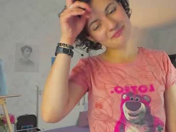 girl
        station_lovers cam image #115441