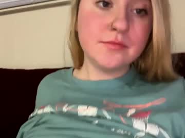 girl
        vanillapuddingpie cam image #205239