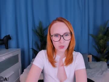 girl
        ella_hughes_ cam image #123072