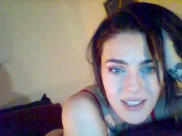 girl
        thea_chamelion cam image #129693