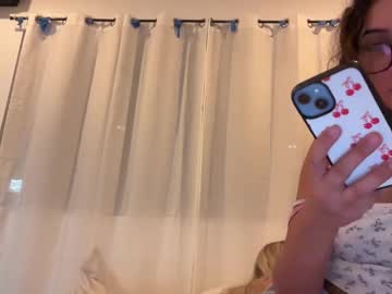 girl Sex Cam Older Woman with lillywest