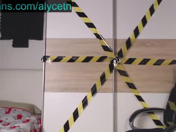 girl
        alycetn cam image #6820