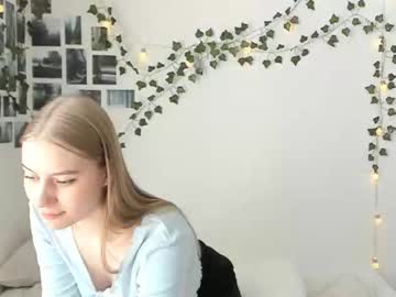 girl
        suchasophie cam image #74767