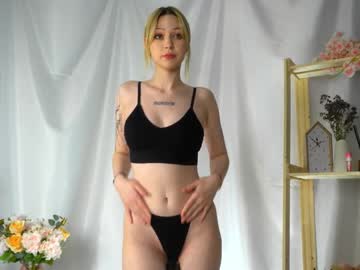 girl
        twinky_pinky cam image #208878