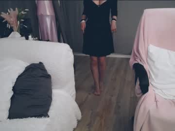 girl
        sensual_nature cam image #169385