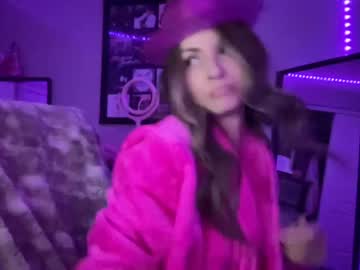 girl
        lilbbyshy cam image #27772