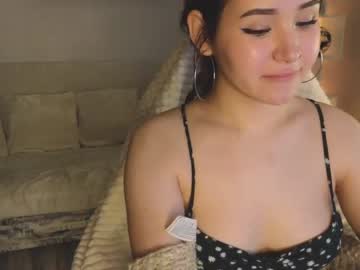 girl
        deariwfy cam image #147119