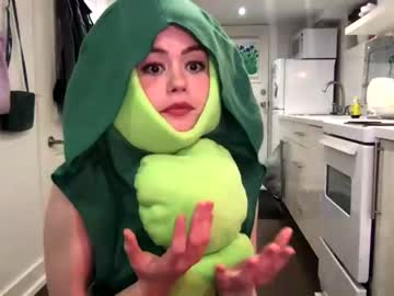 girl
        littlesugarpea cam image #66172