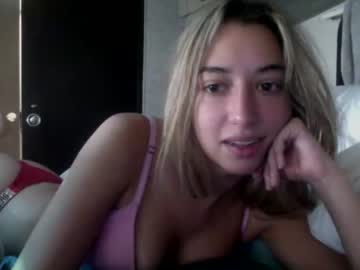 girl
        innocentchurchgirl cam image #105030