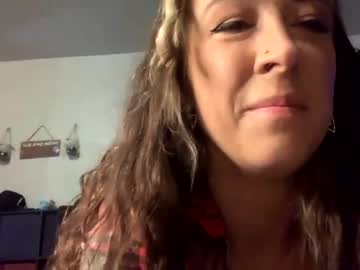girl
        littlemissmolly21 cam image #145833