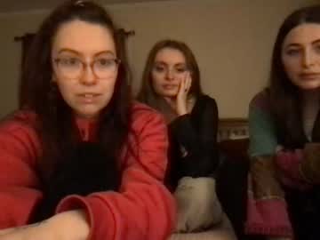 girl
        vrose444 cam image #44675