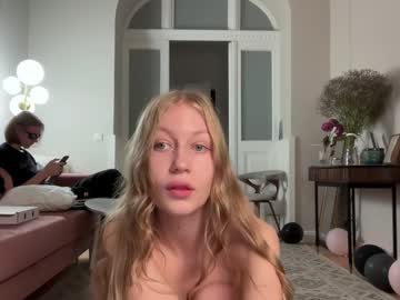 girl
        ice_spells cam image #203002