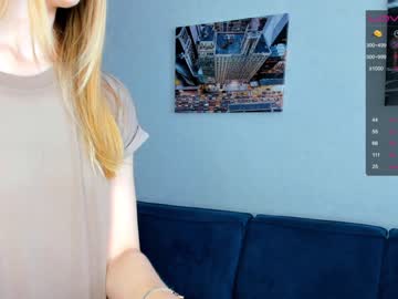 girl
        crystalrober cam image #59235