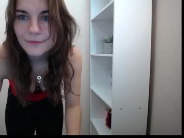 girl
        katy_cole cam image #26927