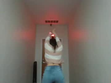 girl
        lovelyqueenaria cam image #215877