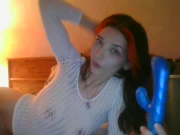 girl
        kinnley10 cam image #207690