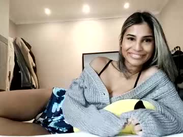 girl
        aniishaa cam image #236627
