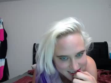 girl
        valthevixxon cam image #30945