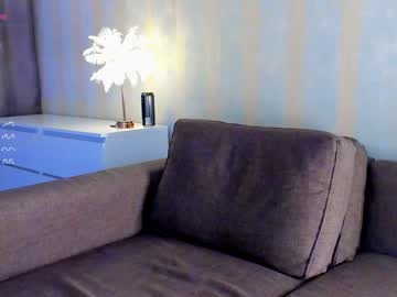 girl
        mollysstorm cam image #120619
