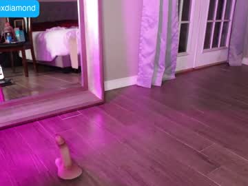 girl
        ashlyndiamond cam image #21105