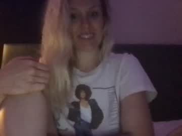 girl
        eveandtheforbiddenfruit cam image #162872