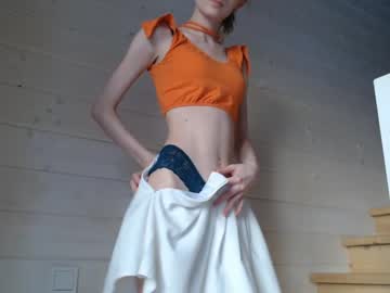 girl
        princess__aurora cam image #57875