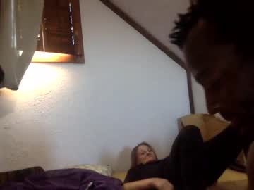 couple
        wetgoddess210 cam image #22431