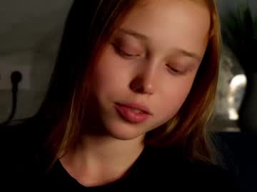 girl
        gemmabrabazon cam image #177396