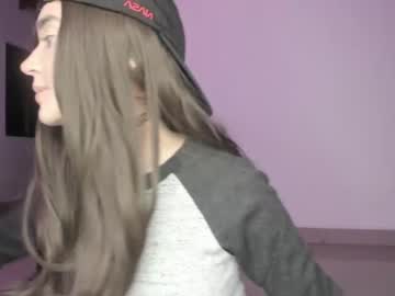 girl
        lonelly_lolly98 cam image #2560