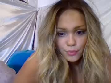girl
        ari_02 cam image #101441