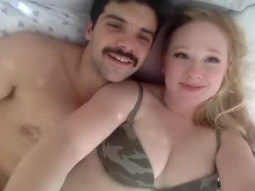 couple
        jacknjayne cam image #122012
