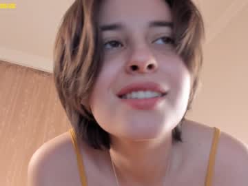 girl
        monicalaura cam image #98395